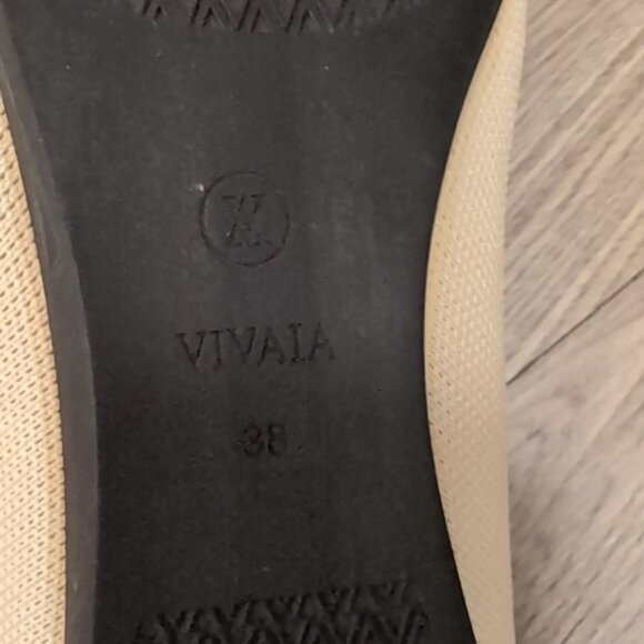 VIVAIA Pointed-Toe Bow Flats-Cream Ivory Women's  7 - Picture 6 of 10